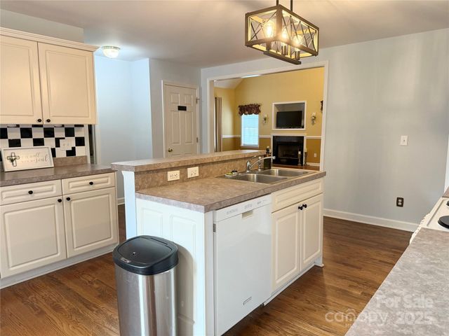 105 Whimbrel Lane, Mooresville, NC 28117