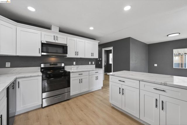 3645 Hawthorne Dr 104, Bethel Island, CA 94511