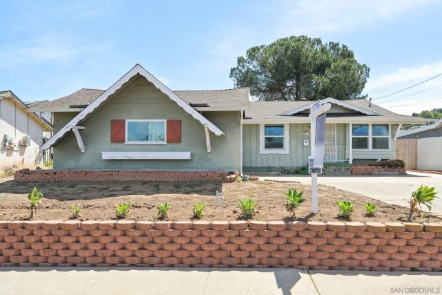 877 Alveda Avenue, El Cajon, CA 92019