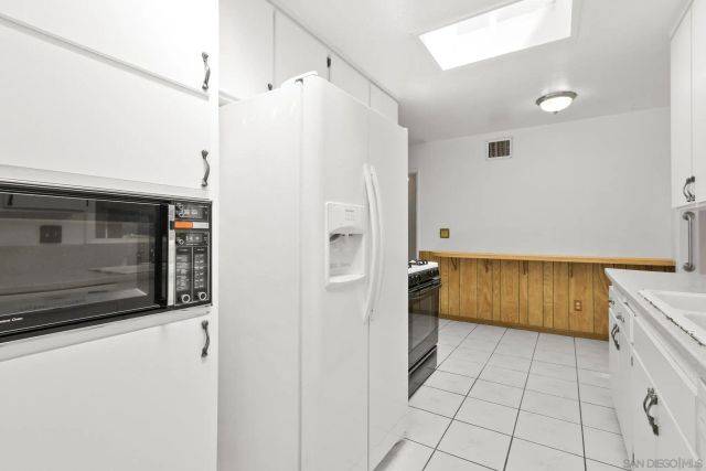 877 Alveda Avenue, El Cajon, CA 92019
