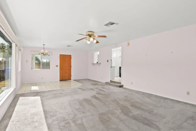 877 Alveda Avenue, El Cajon, CA 92019