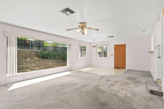877 Alveda Avenue, El Cajon, CA 92019