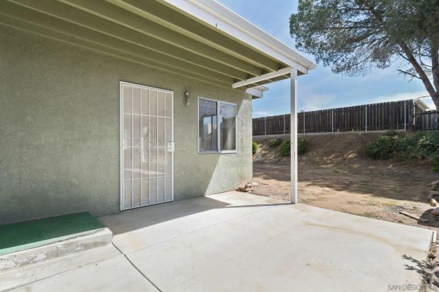 877 Alveda Avenue, El Cajon, CA 92019
