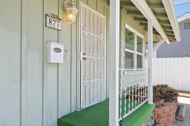 877 Alveda Avenue, El Cajon, CA 92019