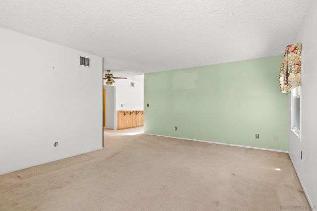 877 Alveda Avenue, El Cajon, CA 92019