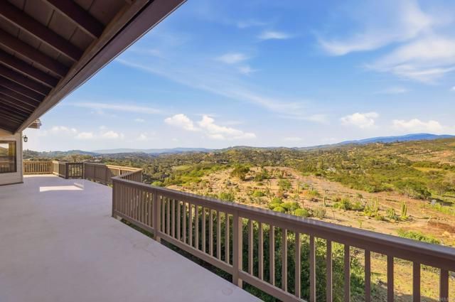 13005 Via Suena, Valley Center, CA 92082