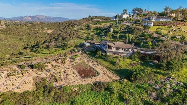 13005 Via Suena, Valley Center, CA 92082