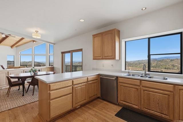 13005 Via Suena, Valley Center, CA 92082