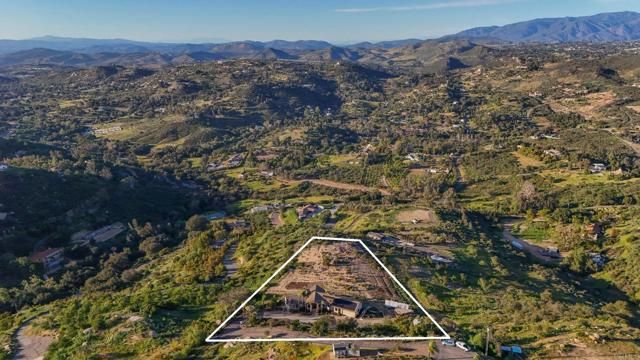 13005 Via Suena, Valley Center, CA 92082