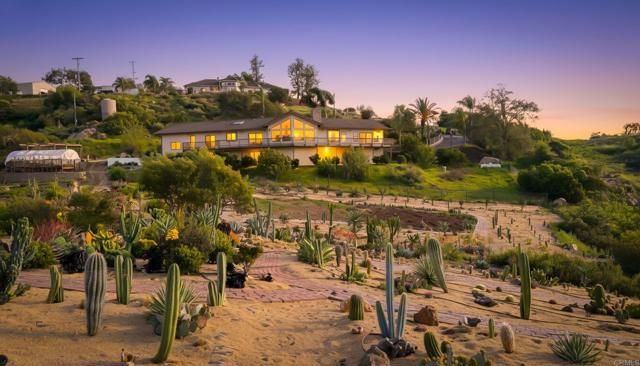 13005 Via Suena, Valley Center, CA 92082