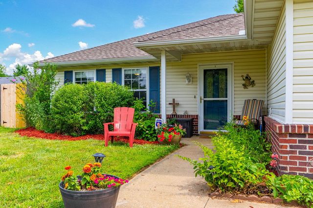 4879 N MONTGOMERY DR, Columbia, MO 65202