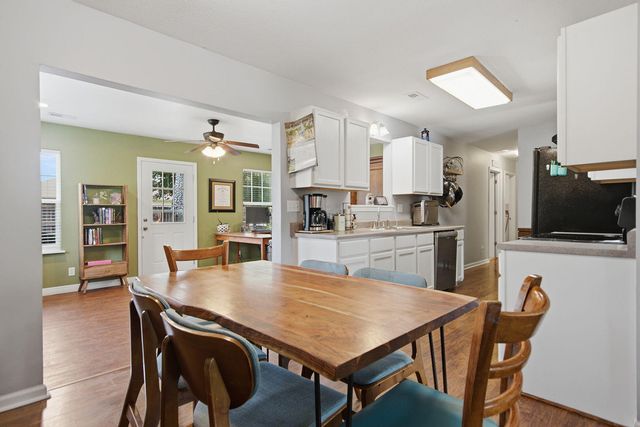 4879 N MONTGOMERY DR, Columbia, MO 65202