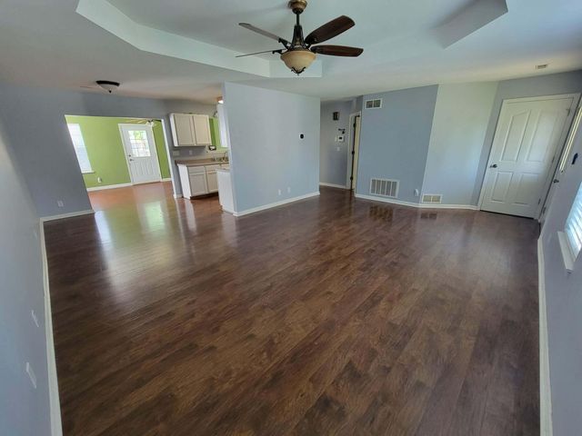 4879 N MONTGOMERY DR, Columbia, MO 65202
