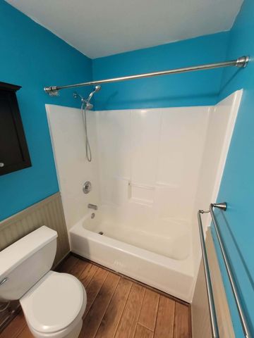4879 N MONTGOMERY DR, Columbia, MO 65202