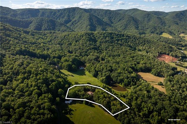 399 Jonathan Drive, Lowgap, NC 27024