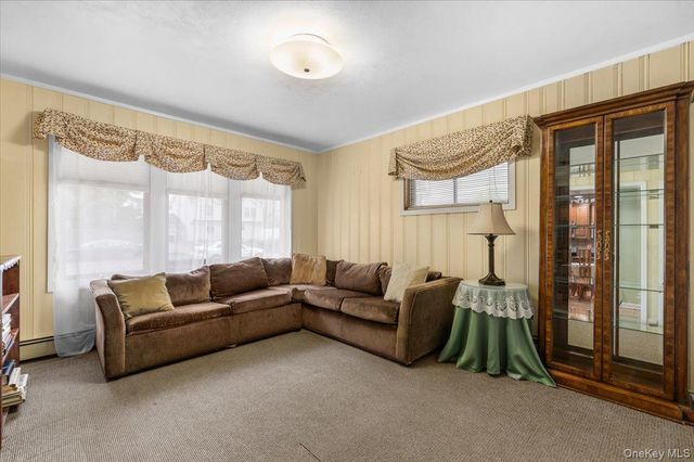 57 Meeting Lane, Hicksville, NY 11801