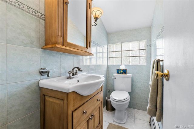 57 Meeting Lane, Hicksville, NY 11801