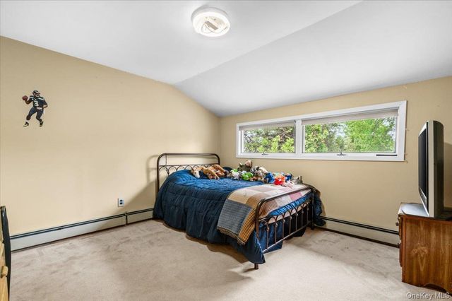 57 Meeting Lane, Hicksville, NY 11801