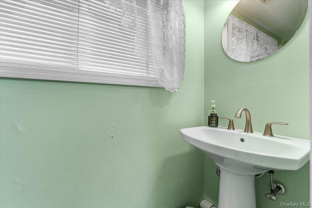 57 Meeting Lane, Hicksville, NY 11801