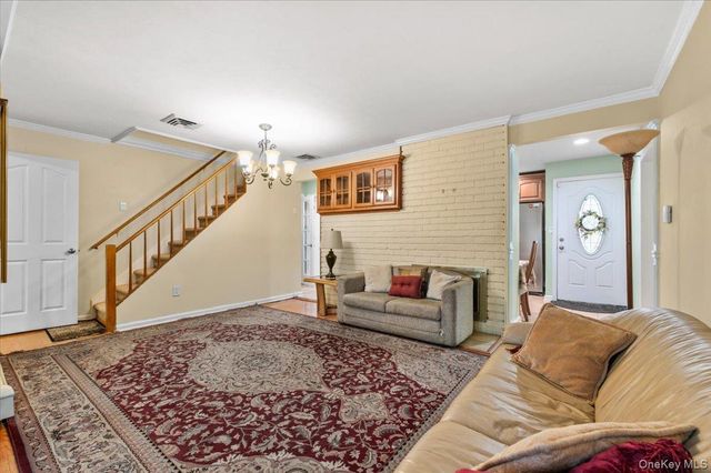 57 Meeting Lane, Hicksville, NY 11801