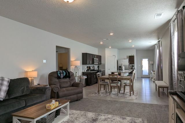 2706 Cantara Lane SW, Albuquerque, NM 87121