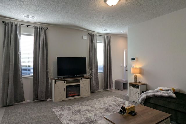 2706 Cantara Lane SW, Albuquerque, NM 87121