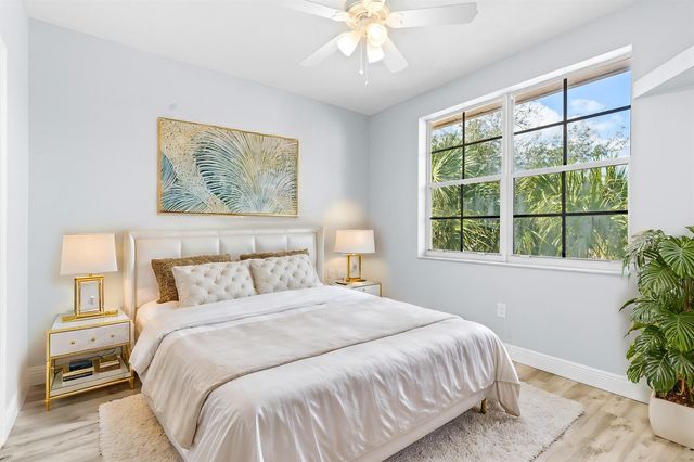 4903 CHANCELLOR Drive 23, Jupiter, FL 33458