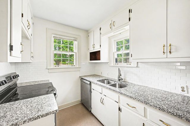 712 Cantrell Ave, Nashville, TN 37215