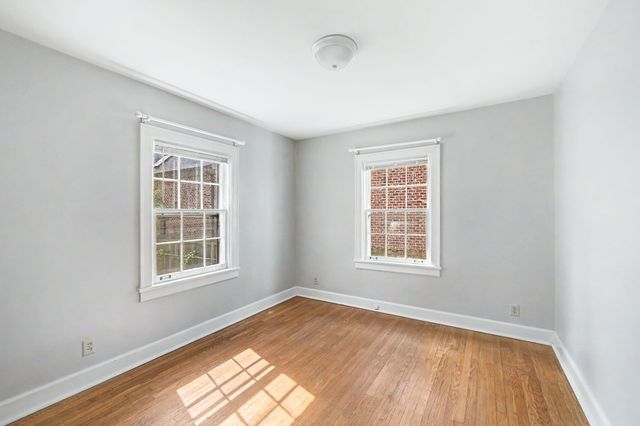 712 Cantrell Ave, Nashville, TN 37215