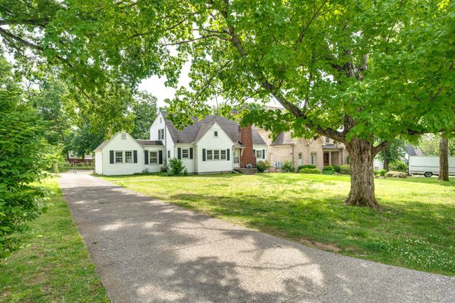 712 Cantrell Ave, Nashville, TN 37215