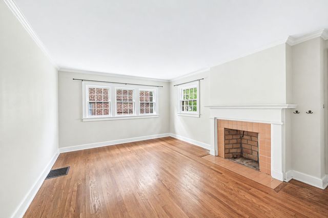 712 Cantrell Ave, Nashville, TN 37215