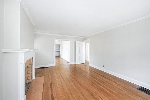712 Cantrell Ave, Nashville, TN 37215