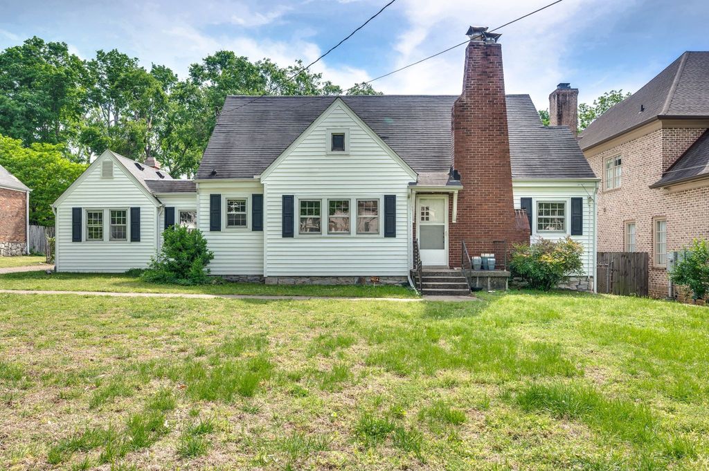 712 Cantrell Ave, Nashville, TN 37215