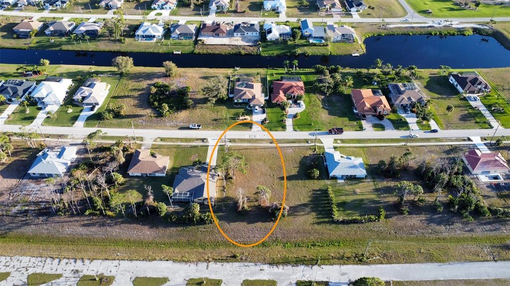 489 BOUNDARY, Rotonda West, FL 33947