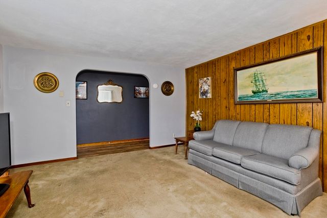 147 Bowles Park, Springfield, MA 01104