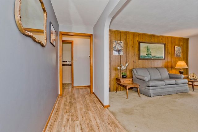 147 Bowles Park, Springfield, MA 01104