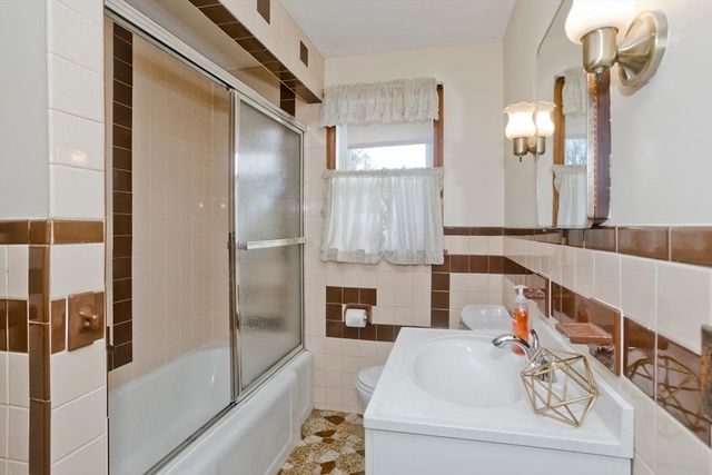 147 Bowles Park, Springfield, MA 01104