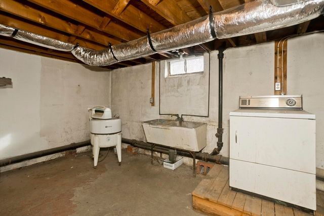 147 Bowles Park, Springfield, MA 01104