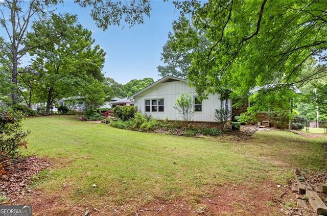5623 Crestwood Drive, Stone Mountain, GA 30087