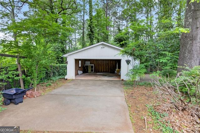 5623 Crestwood Drive, Stone Mountain, GA 30087
