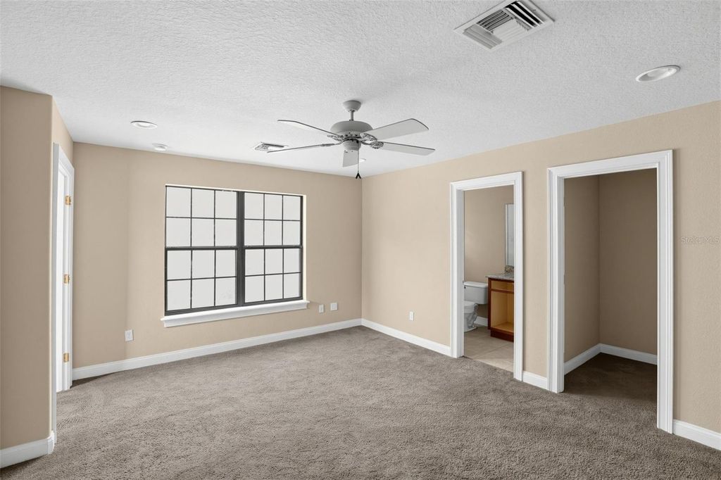 Image 15 of property listing at 11021 HAWKSHEAD COURT, Windermere, FL 34786