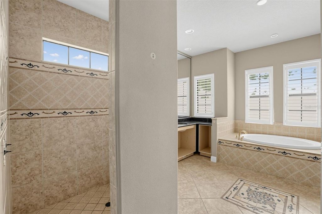 Image 23 of property listing at 11021 HAWKSHEAD COURT, Windermere, FL 34786