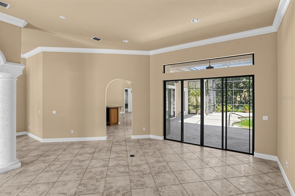 Image 8 of property listing at 11021 HAWKSHEAD COURT, Windermere, FL 34786