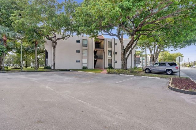 7950 W Mcnab Rd 222, Tamarac, FL 33321