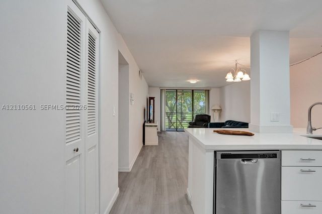 7950 W Mcnab Rd 222, Tamarac, FL 33321