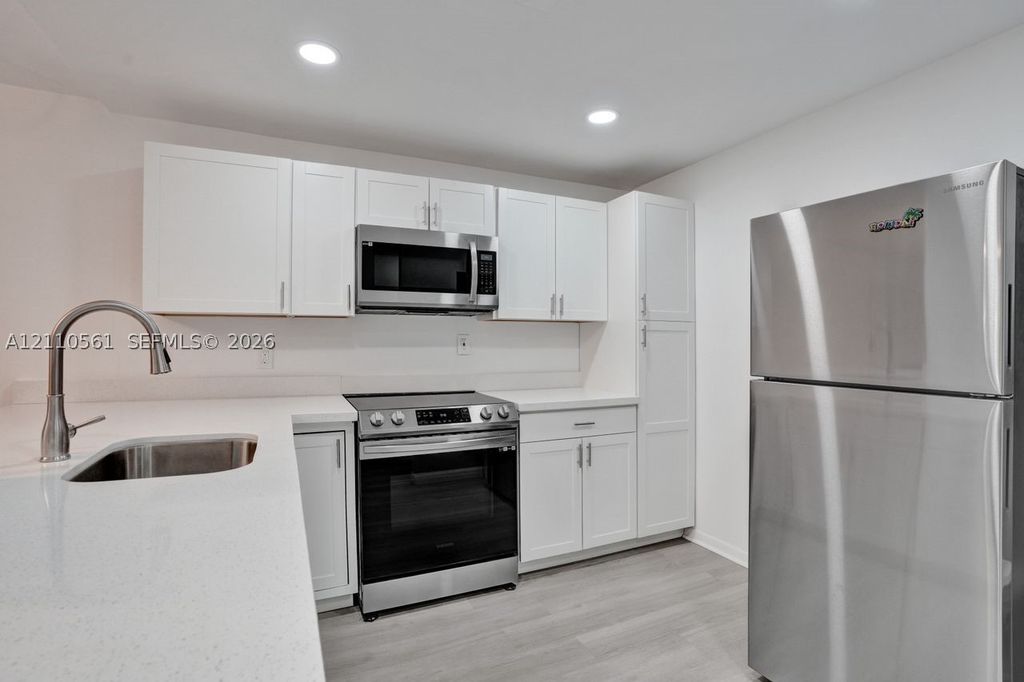 7950 W Mcnab Rd 222, Tamarac, FL 33321