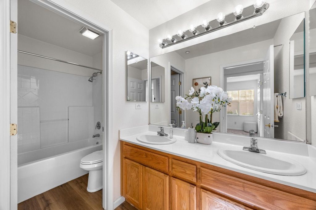 Image 17 of property listing at 2400 Positano Ave, Brentwood, CA 94513