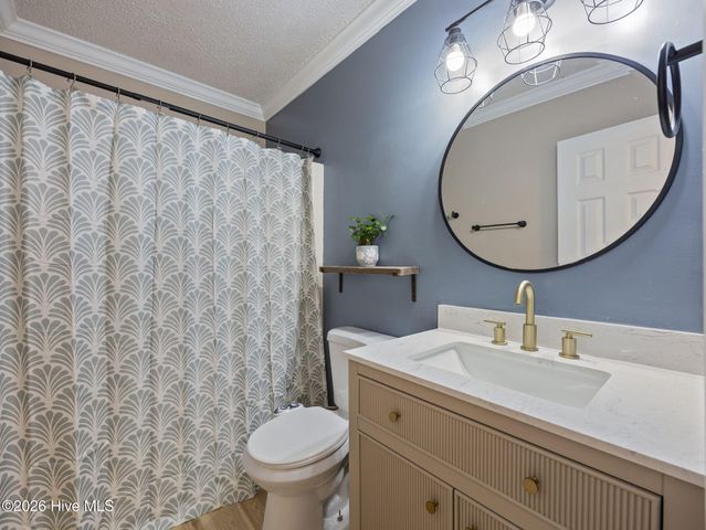 625 Shadowridge Road, Jacksonville, NC 28546