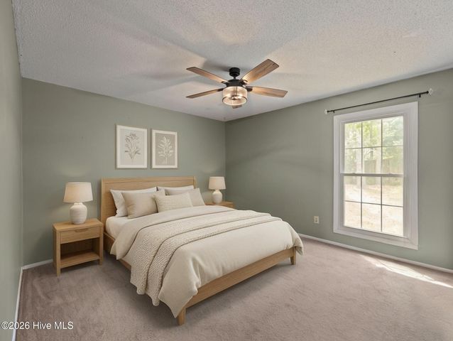 625 Shadowridge Road, Jacksonville, NC 28546