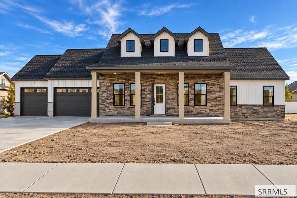 2784 Granite Falls, Ammon, ID 83406